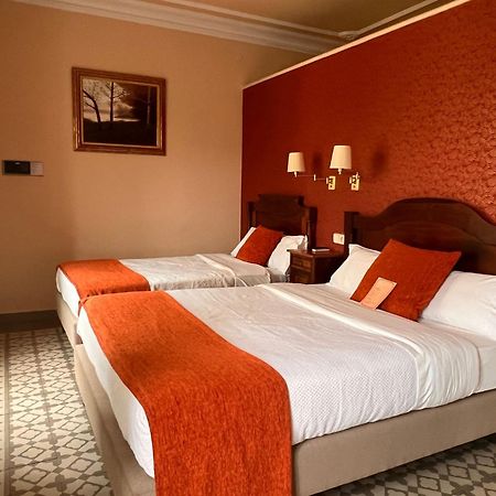 Hotel Noucentista Ситжес Екстериор снимка
