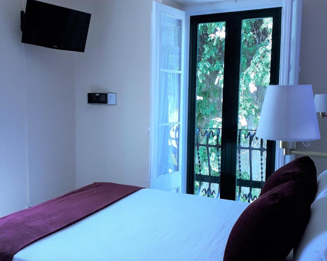 Hotel Noucentista Ситжес Екстериор снимка