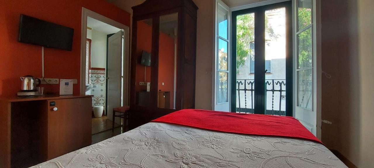 Hotel Noucentista Ситжес Екстериор снимка
