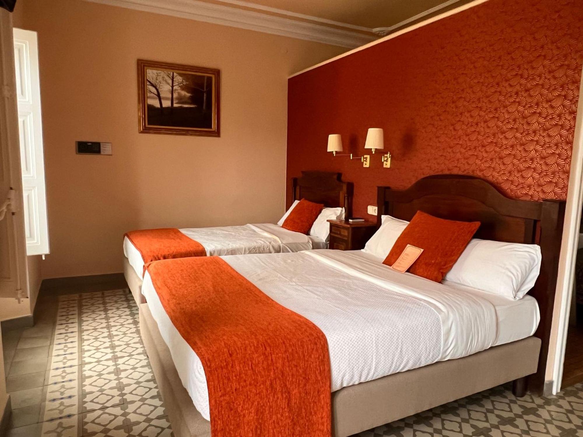 Hotel Noucentista Ситжес Екстериор снимка