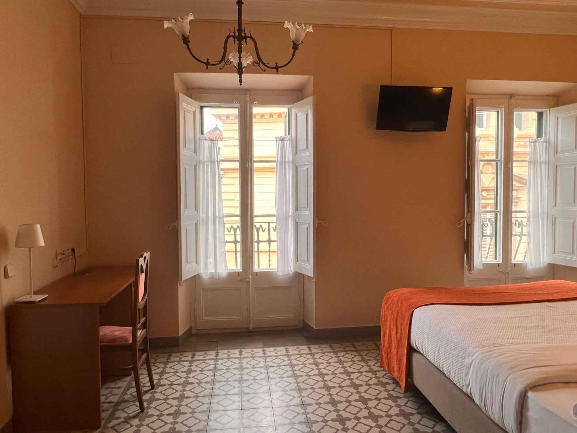 Hotel Noucentista Ситжес Екстериор снимка