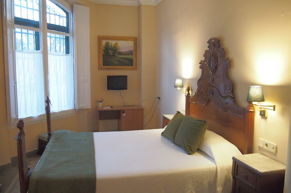 Hotel Noucentista Ситжес Екстериор снимка