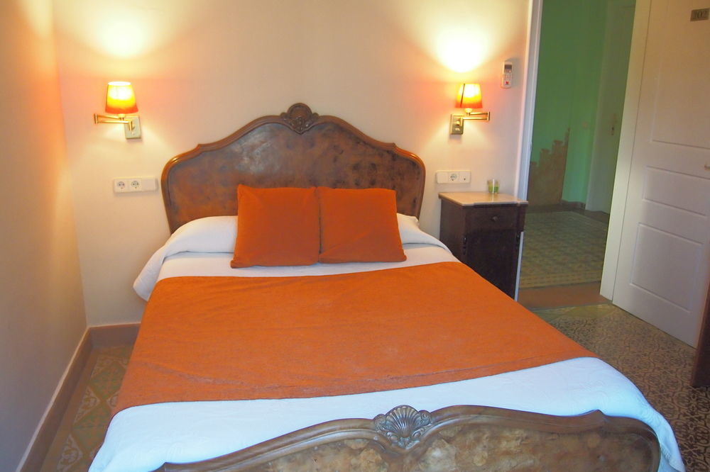 Hotel Noucentista Ситжес Екстериор снимка
