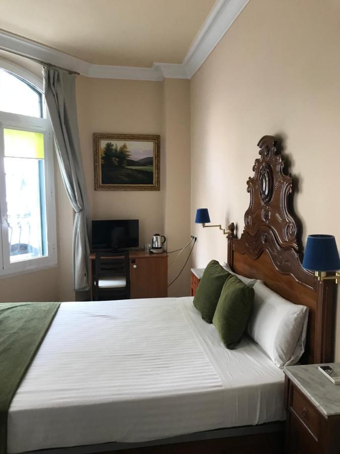Hotel Noucentista Ситжес Екстериор снимка